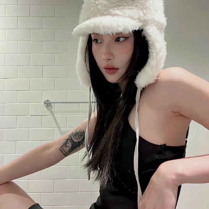 民国小萌宝带着弹幕寻亲